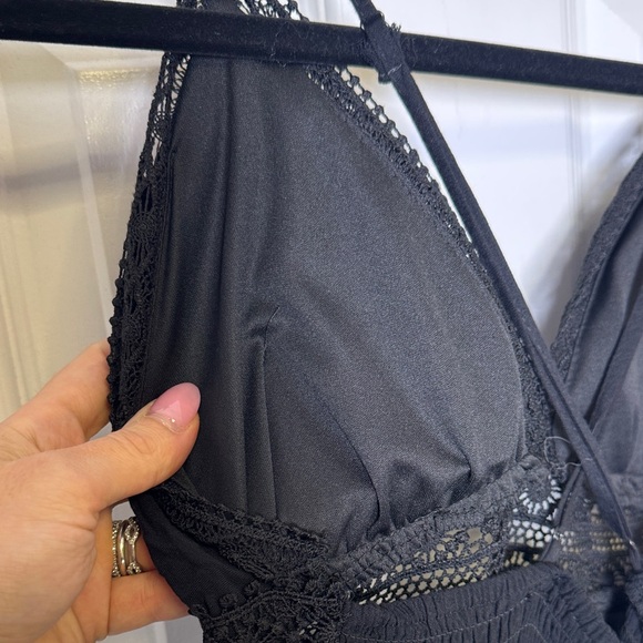 Justify NWT Black Lace Slip Dress Padded V Neck Adjustable Straps M - Picture 8 of 10